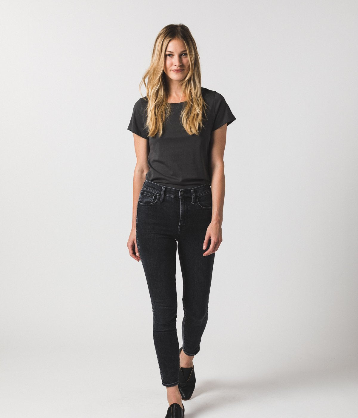Women's Fitted Crew