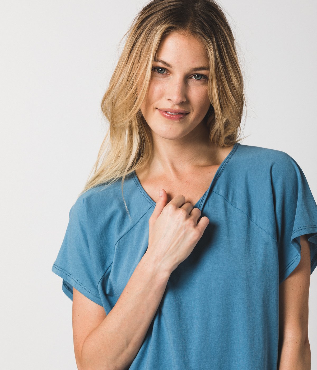 Women's Raglan Crew