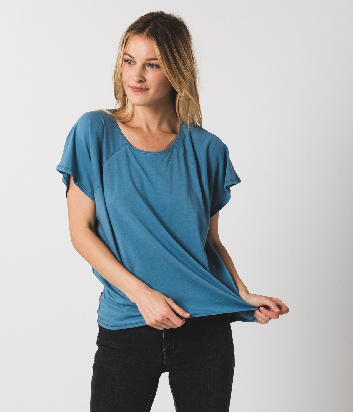 Women's Raglan Crew