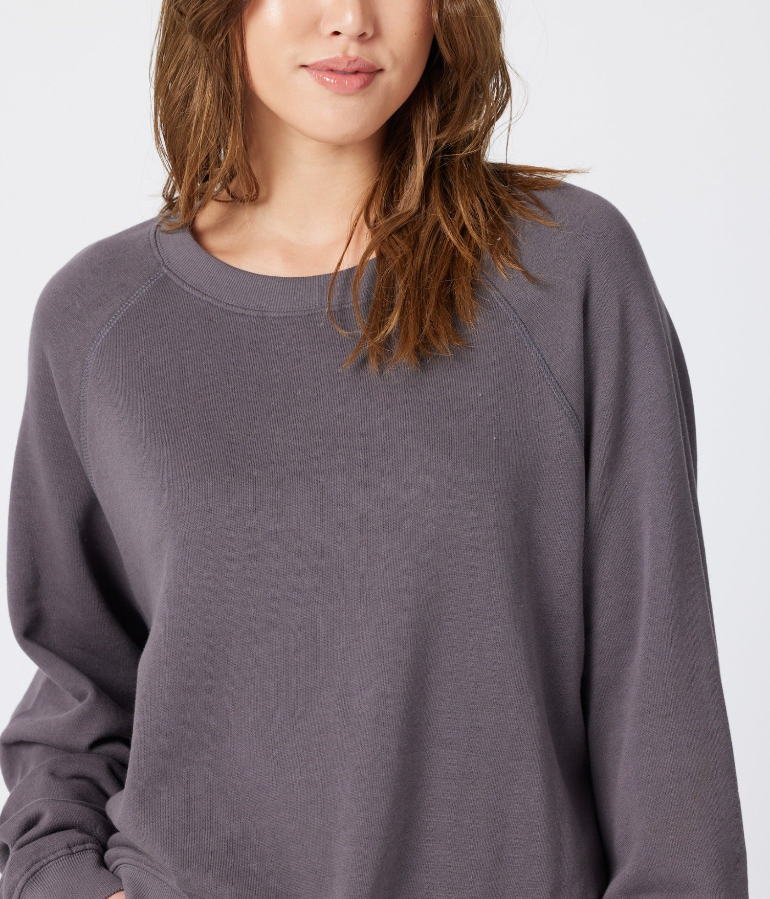 Women's Raglan Sweatshirt